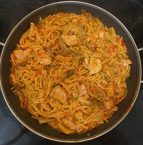 Fideos gordos con solomillo y setas